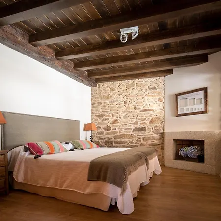 乡村民宿 Casa Peon De Pardaces 圣地亚哥－德孔波斯特拉